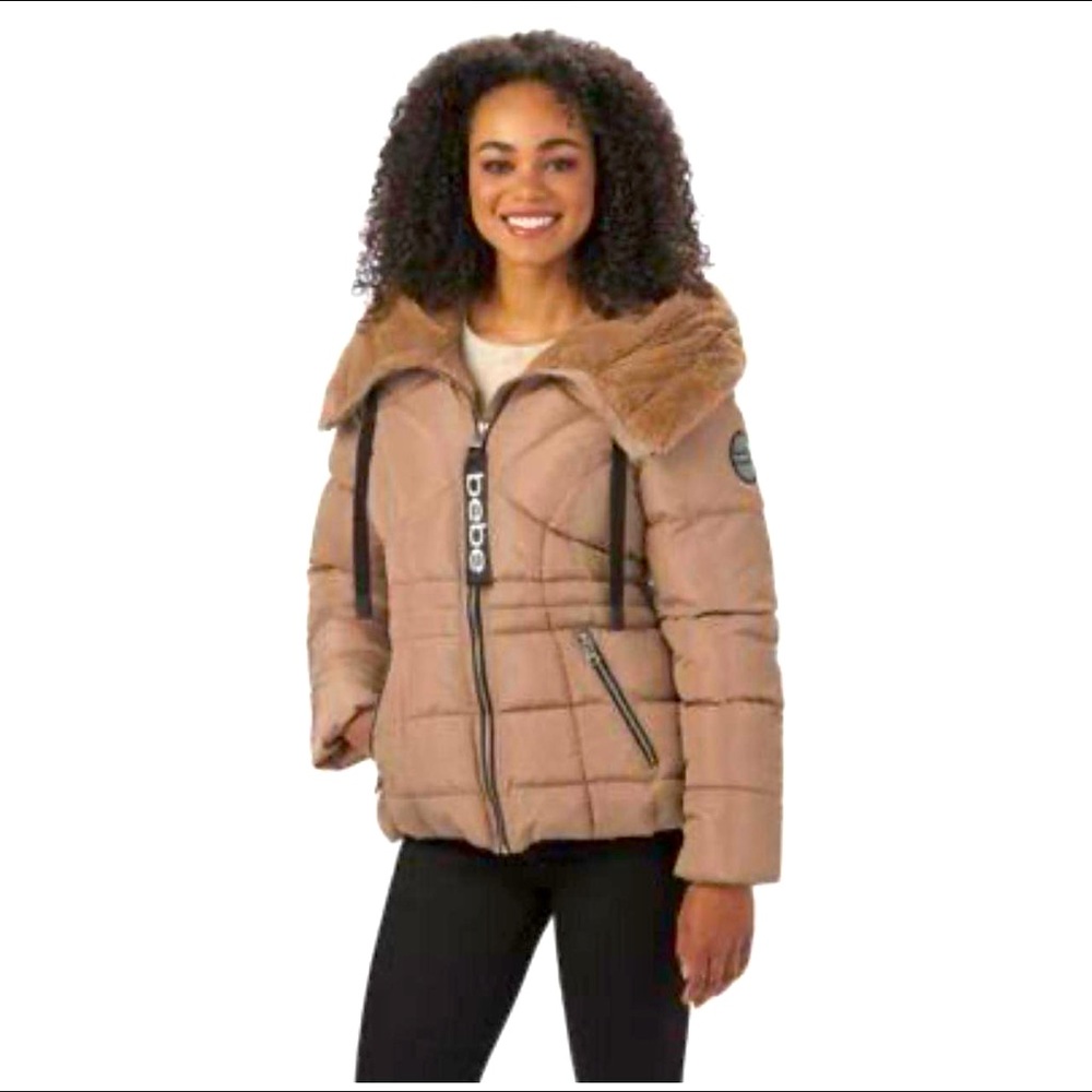 Bebe Women's Fleece-Lined Hooded Puffer Jacket. Size Medium Very good preowned